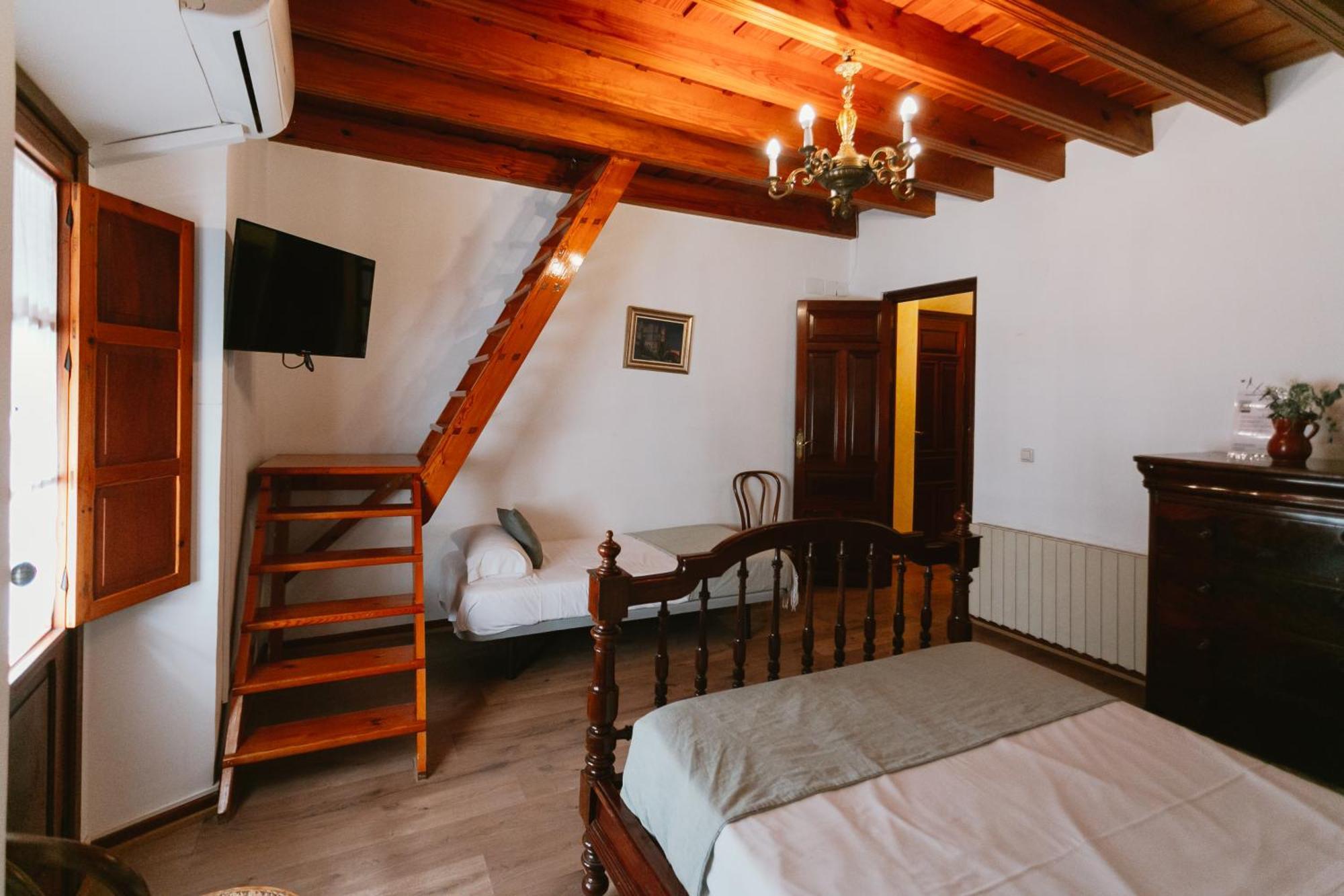 Komodo Casa Maravillas Rooms Севілья Екстер'єр фото